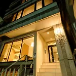 M/W Hotel