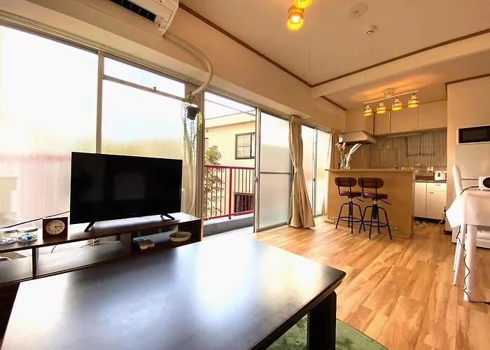 Yoyogi Apartment 2-401
