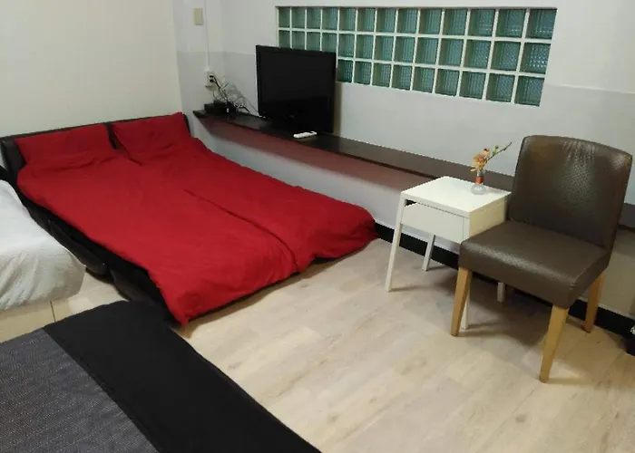 上野御徒町秋葉原まで徒歩圏-Jr御徒町まで3分-Roomローゼ201