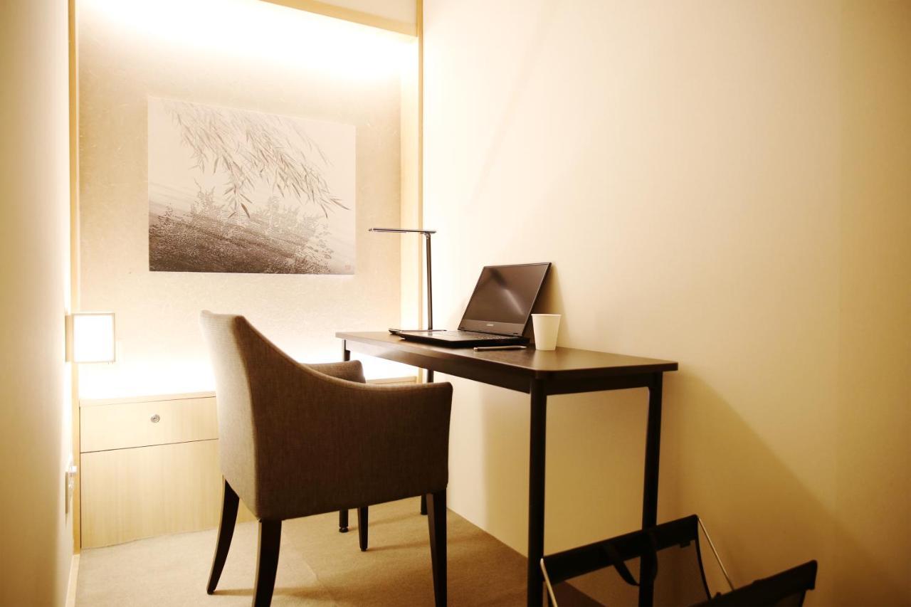 Zen Capsule hotel 2*