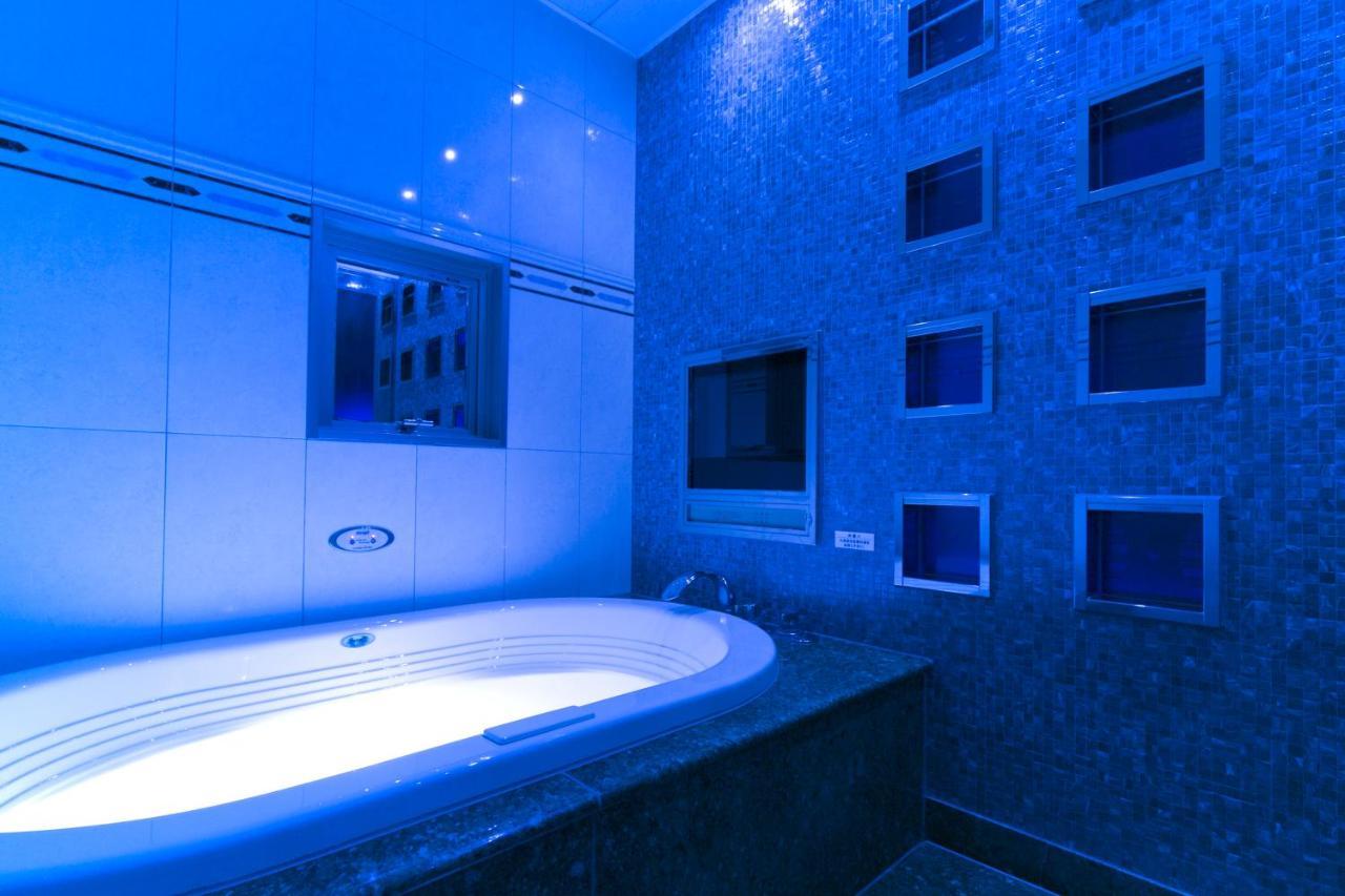 D-wave Shinjuku（adult Only) 3* Tokyo