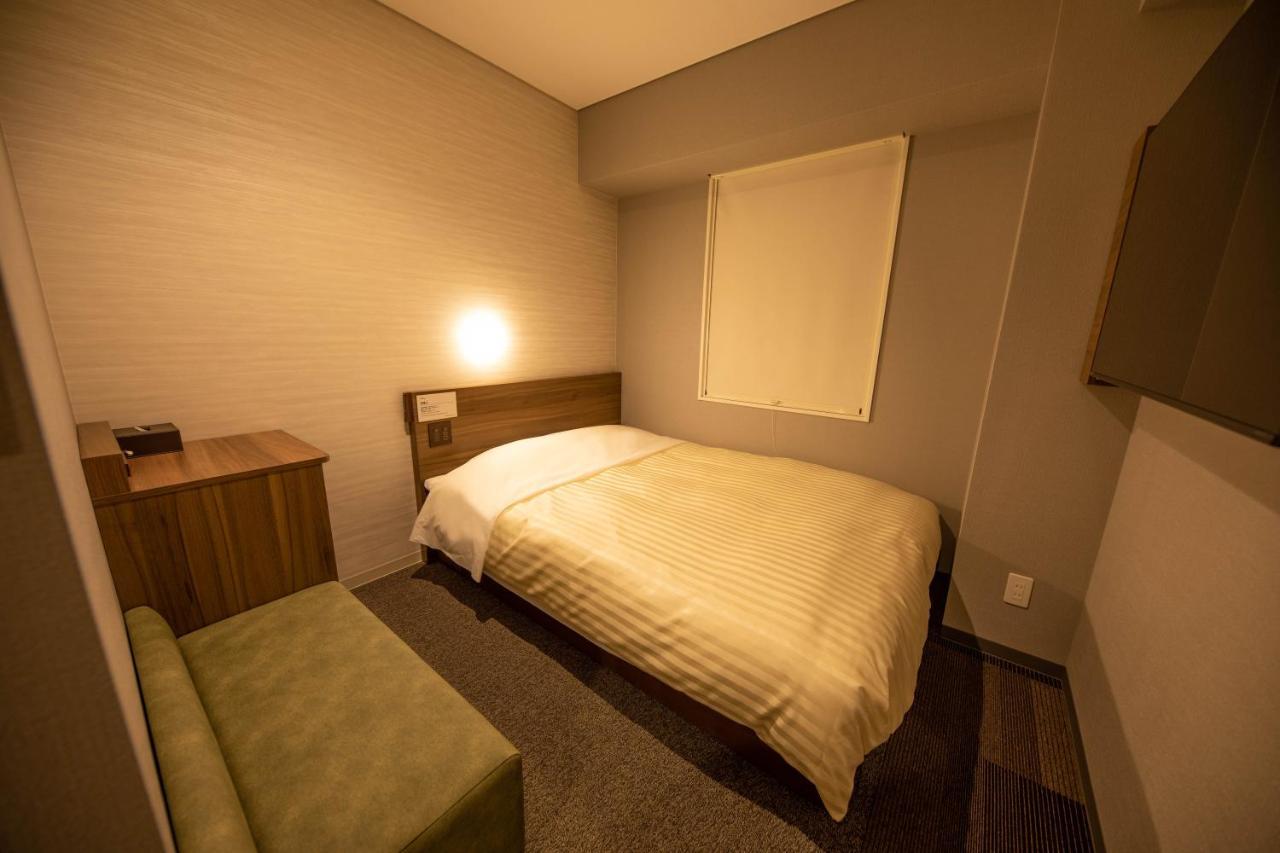 Super Akabane Eki Minamiguchi Hotel 3*