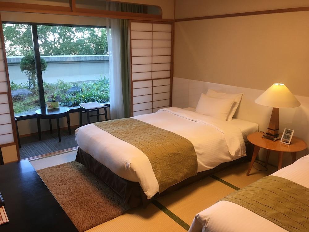 Nakano Sunplaza Hotel 3*