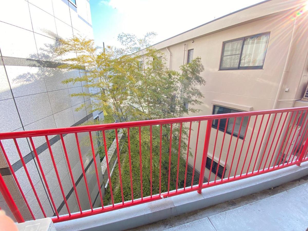 Yoyogi 2-401 Apartment *