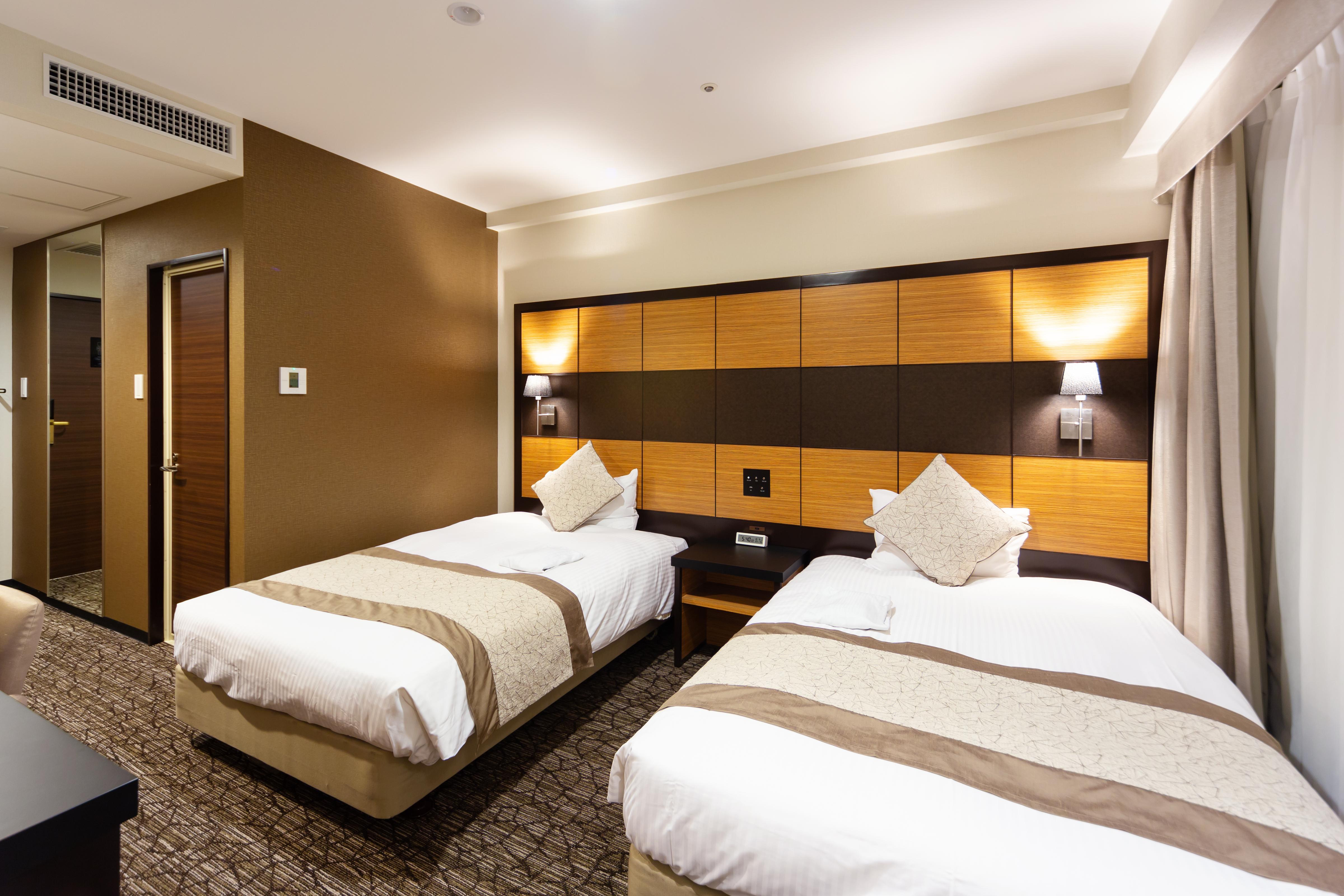 Wing International Premium Yotsuya