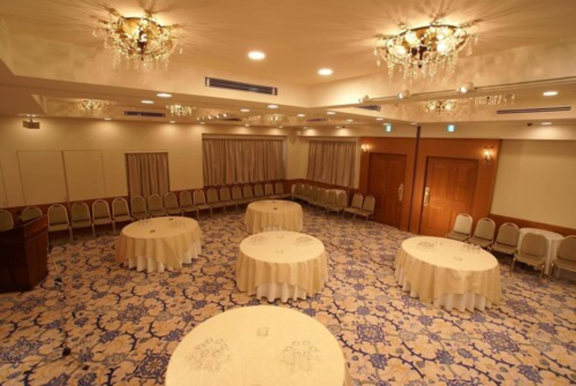 Rose Garden Shinjuku 3*