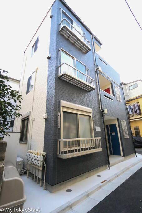 Skytree & Asakusa Easy Access Bell Flat #2 * Tokyo