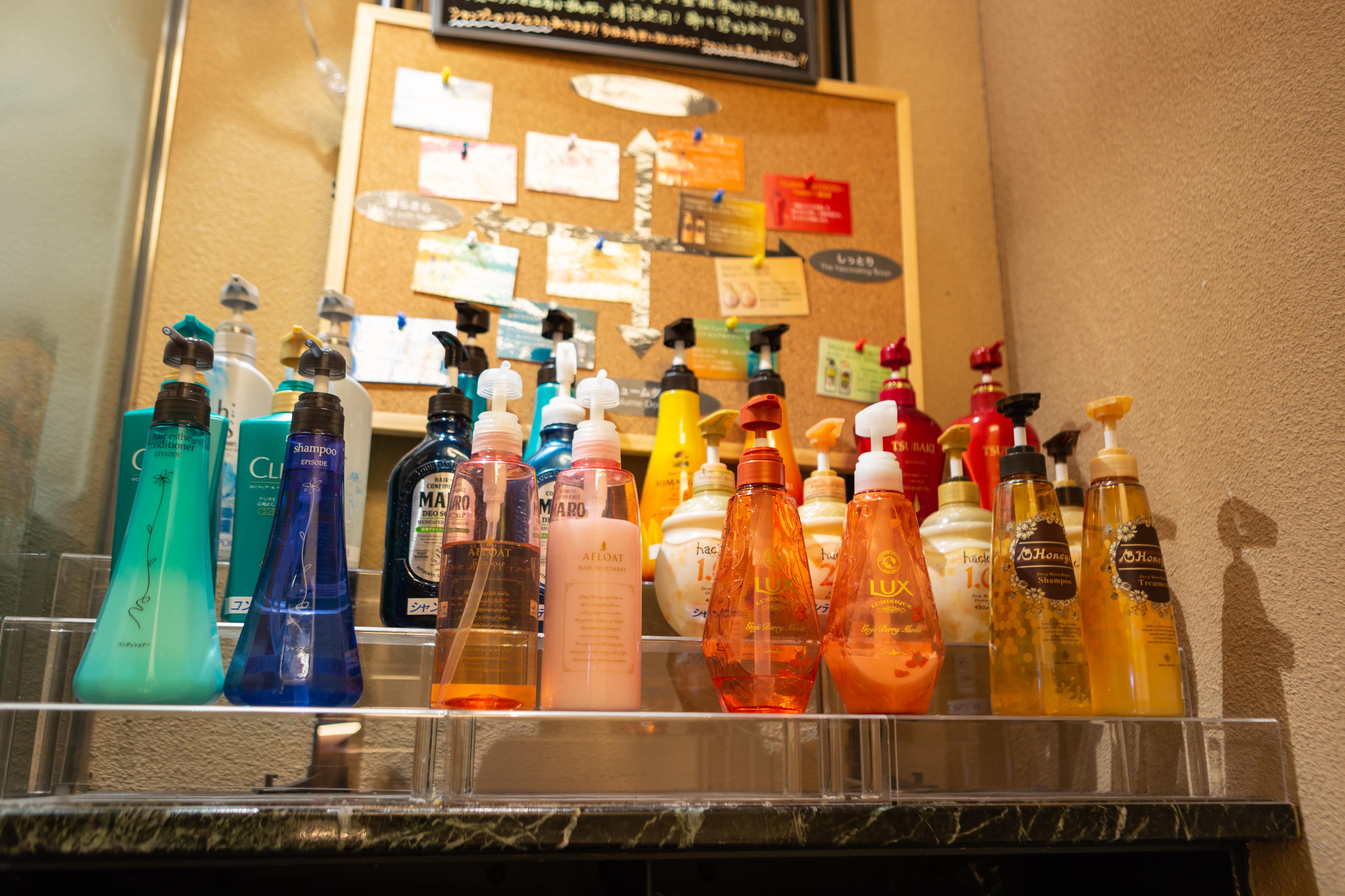 Wing International Premium Yotsuya Hotel 3*