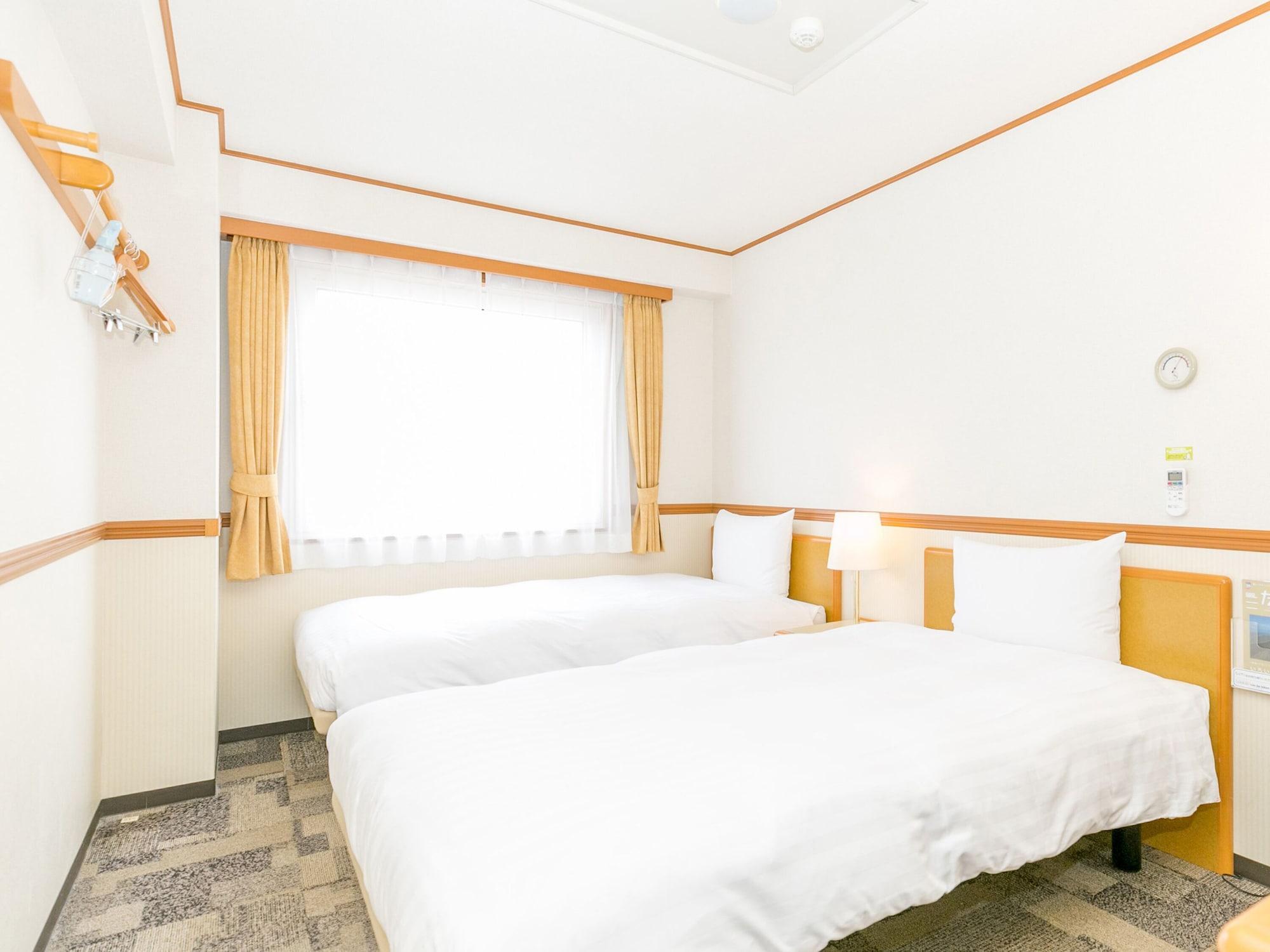 Toyoko Korakuen Bunkyokuyakusho Mae 3*