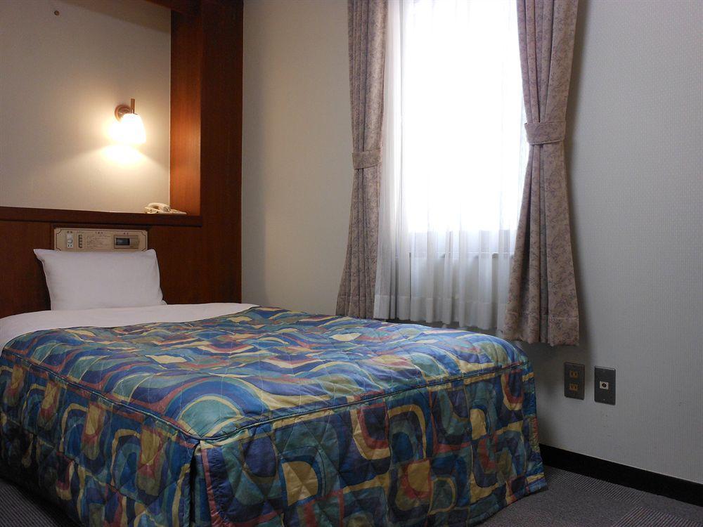 New Tohoku Hotel