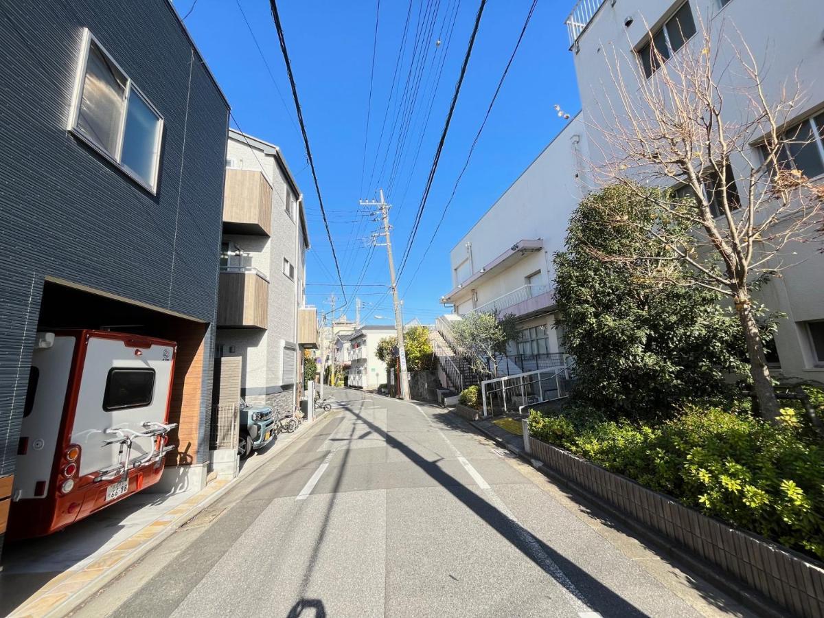 Charming New Launch: Direct Access To Narita & Haneda Airports, Shinjuku, And Disneyland; Close To Asakusa & Akihabara! Tokyo