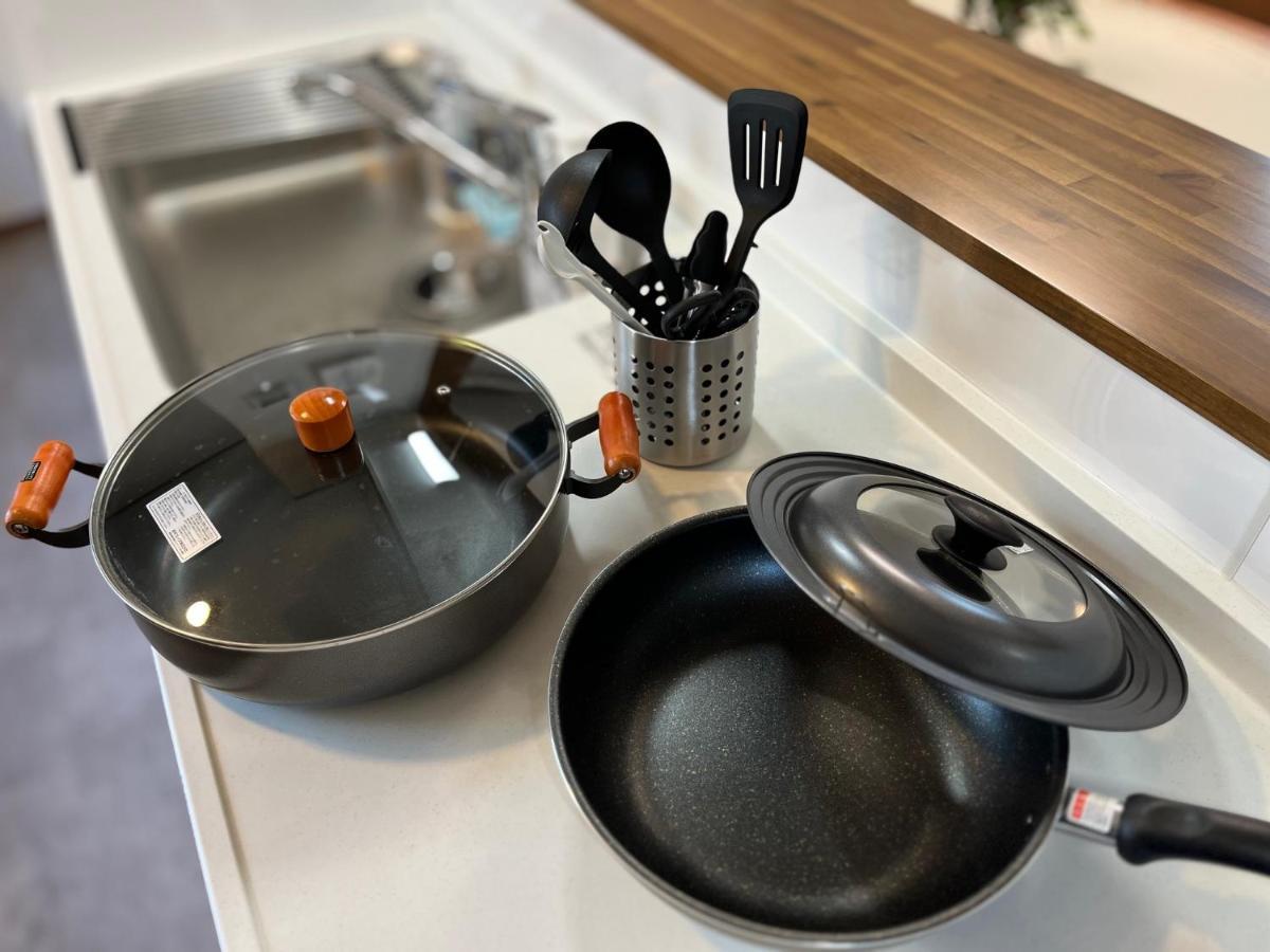 Holiday home Charming New Launch: Direct Access To Narita & Haneda Airports, Shinjuku, And Disneyland; Close To Asakusa & Akihabara! Tokyo