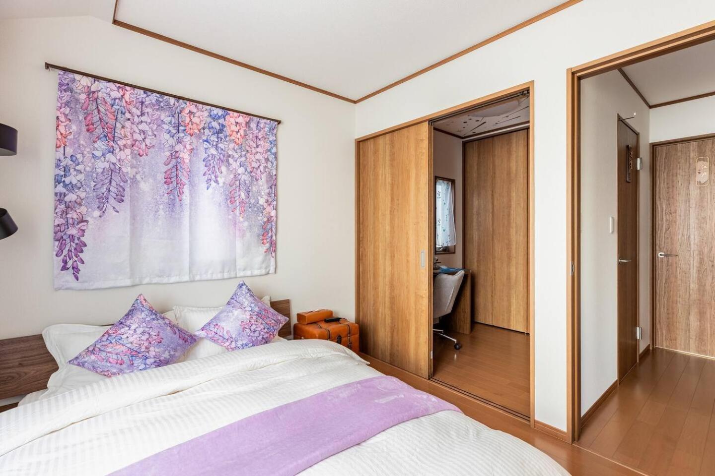 Charming New Launch: Direct Access To Narita & Haneda Airports, Shinjuku, And Disneyland; Close To Asakusa & Akihabara! Holiday home *