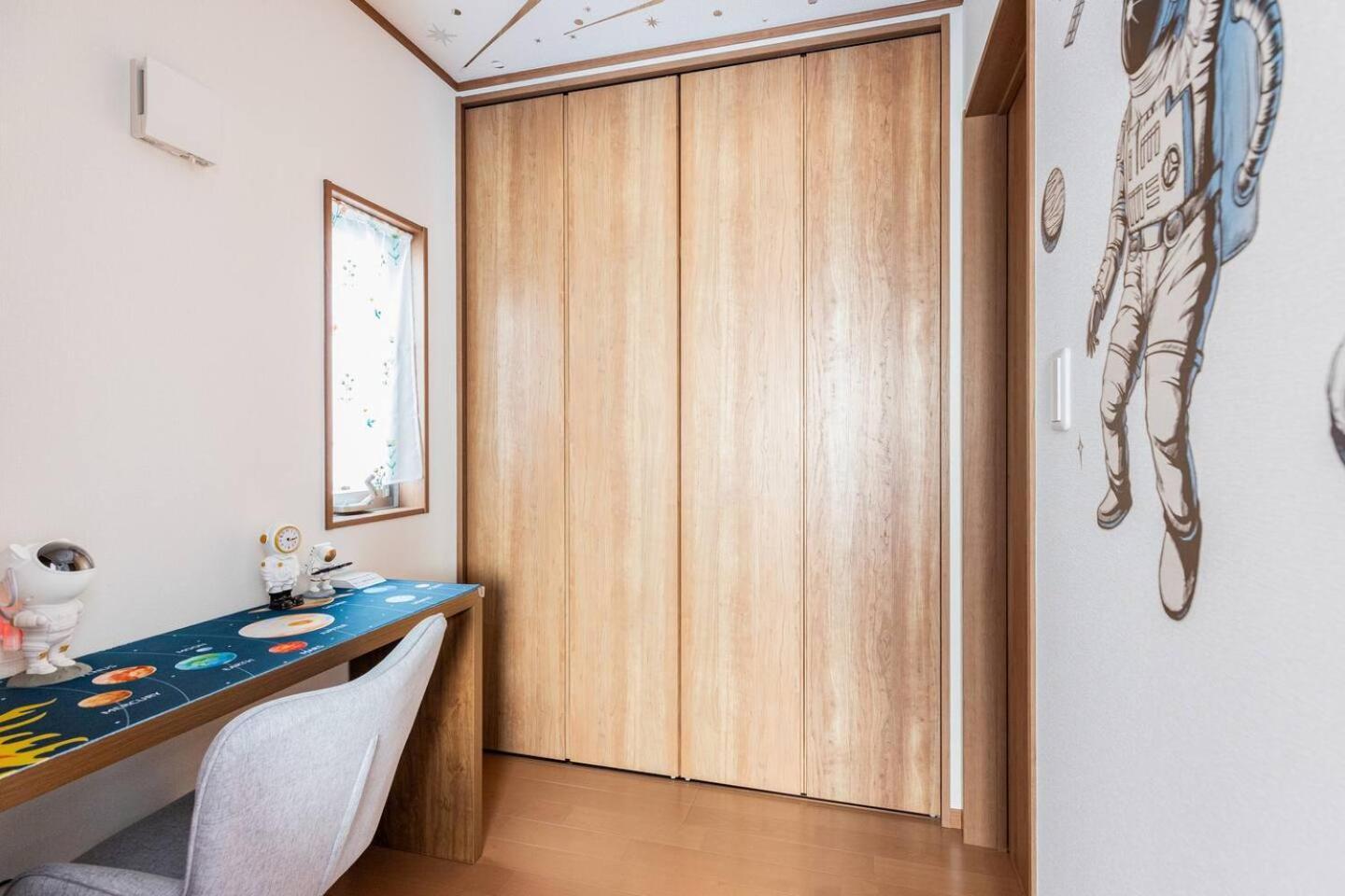 Holiday home Charming New Launch: Direct Access To Narita & Haneda Airports, Shinjuku, And Disneyland; Close To Asakusa & Akihabara!