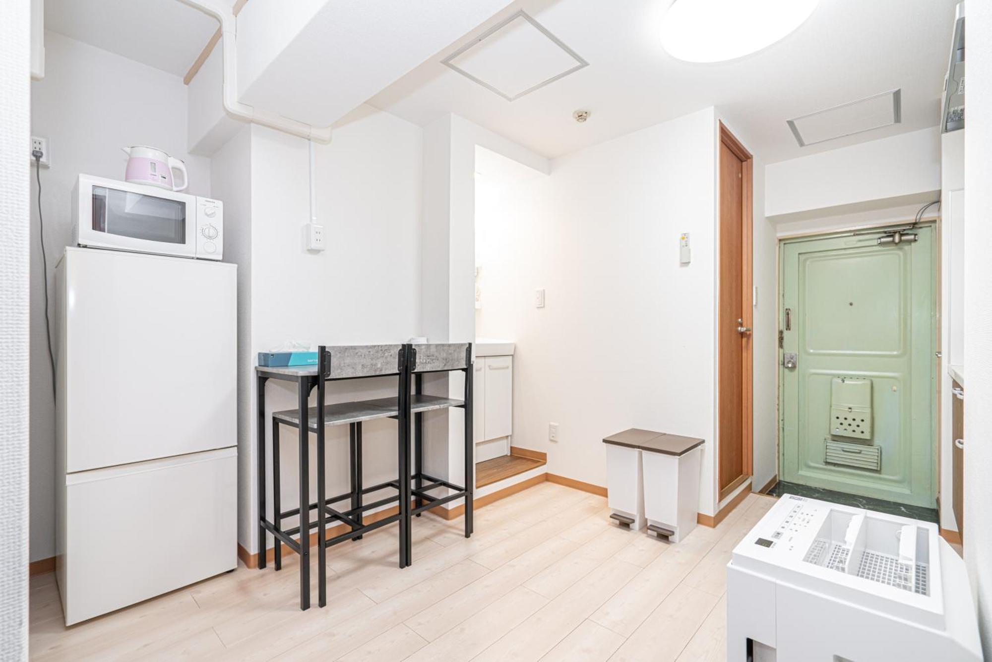 Ikebukuro East Exit, Two-bedroom Boutique Ment *
