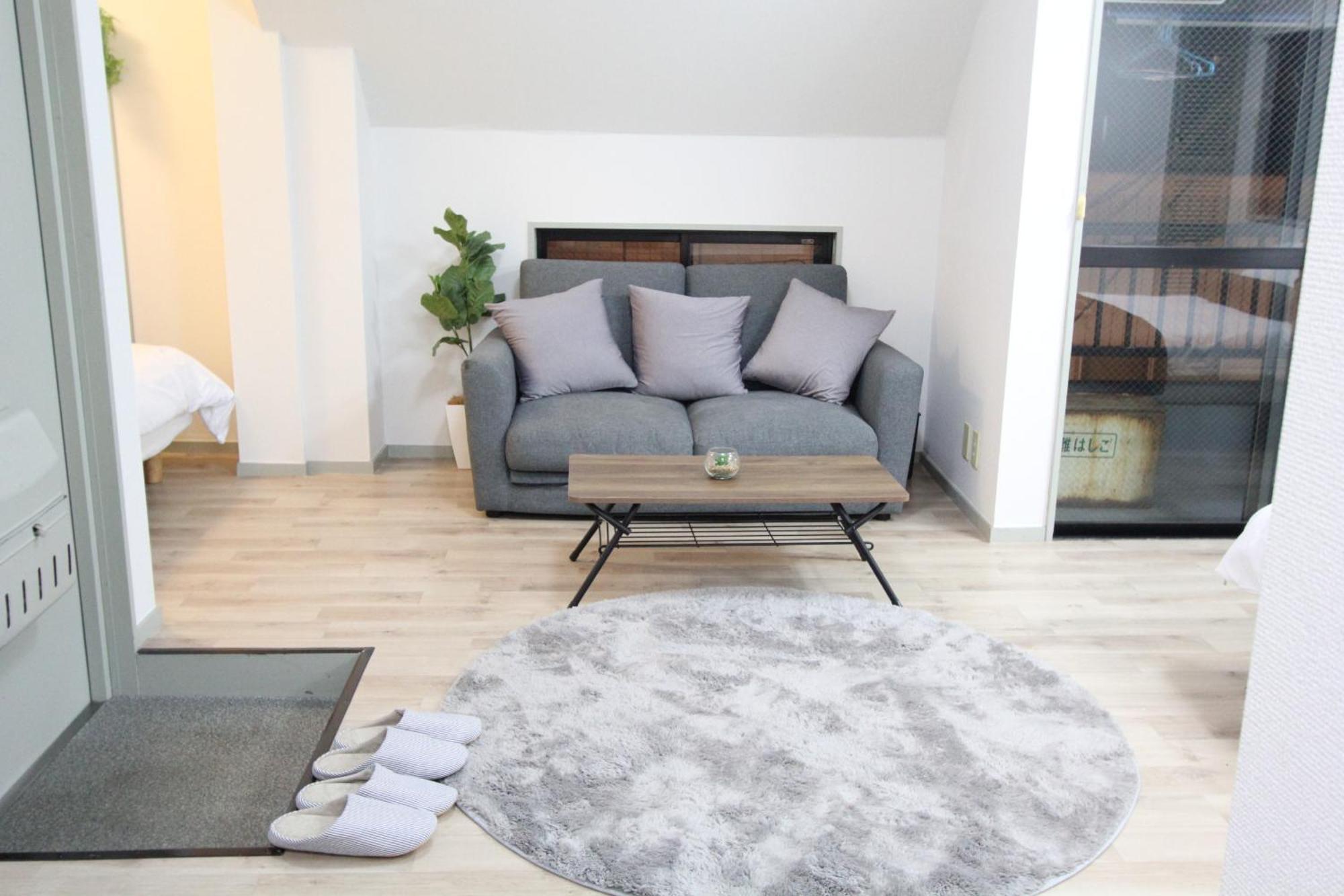 Luana Arai Apartment Tokyo
