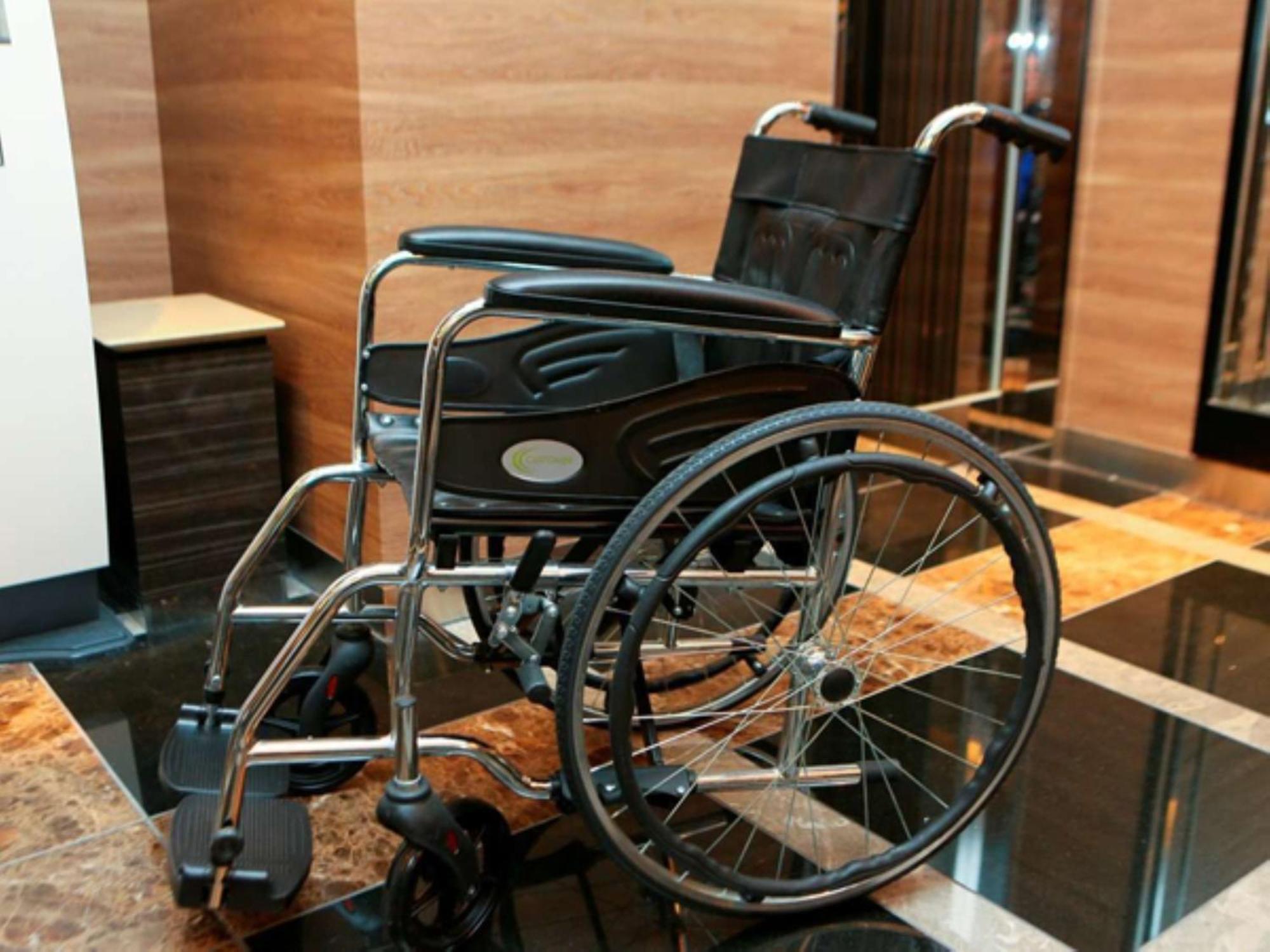 Apa & Nishishinjuku-gochome-eki Tower Hotel