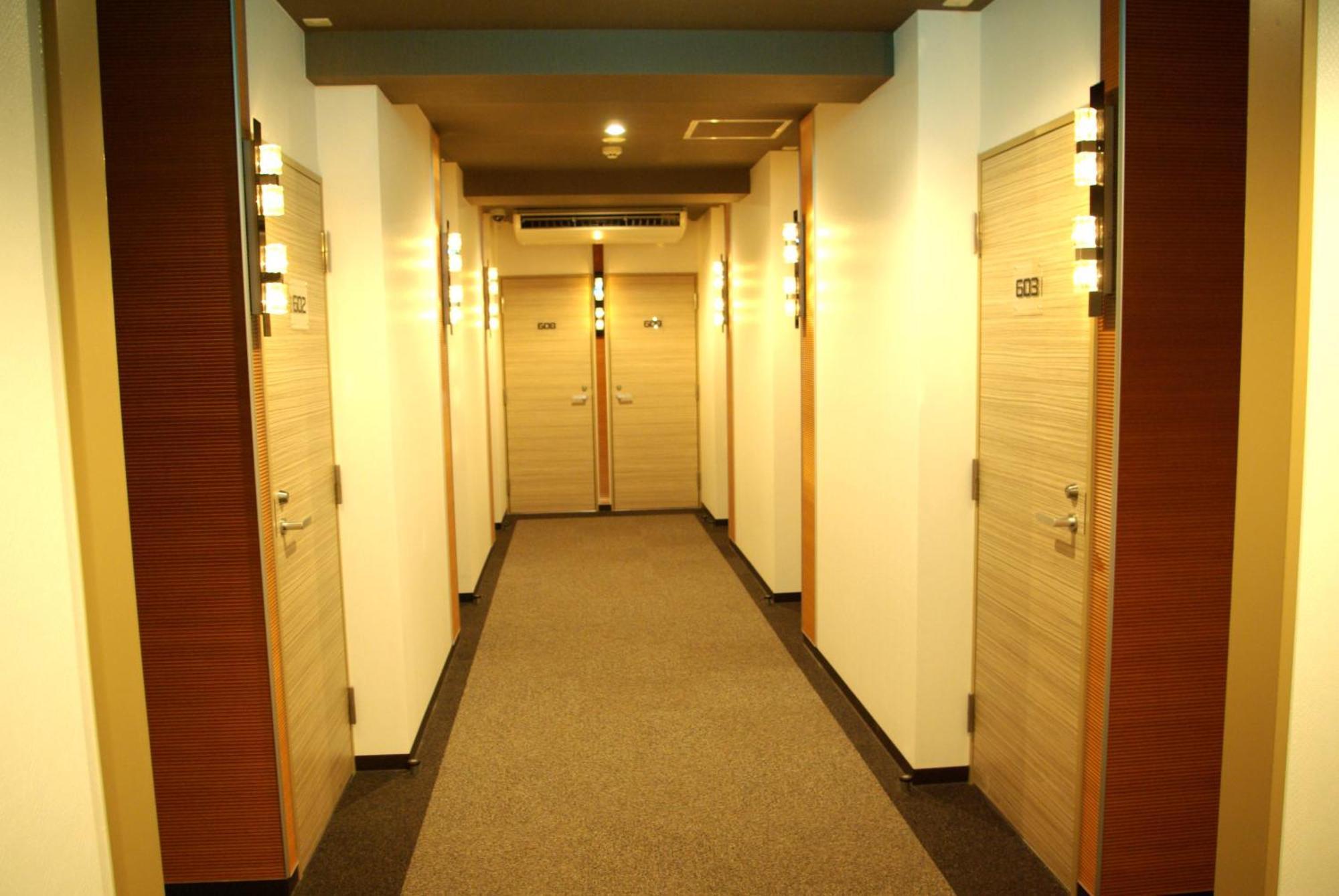 Hills Gotanda Love hotel