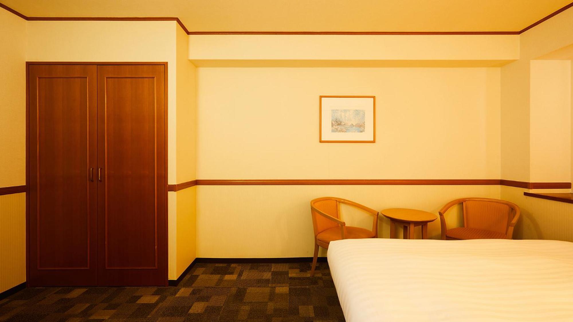 Toyoko Tozai-sen Nishi-kasai Hotel 3*