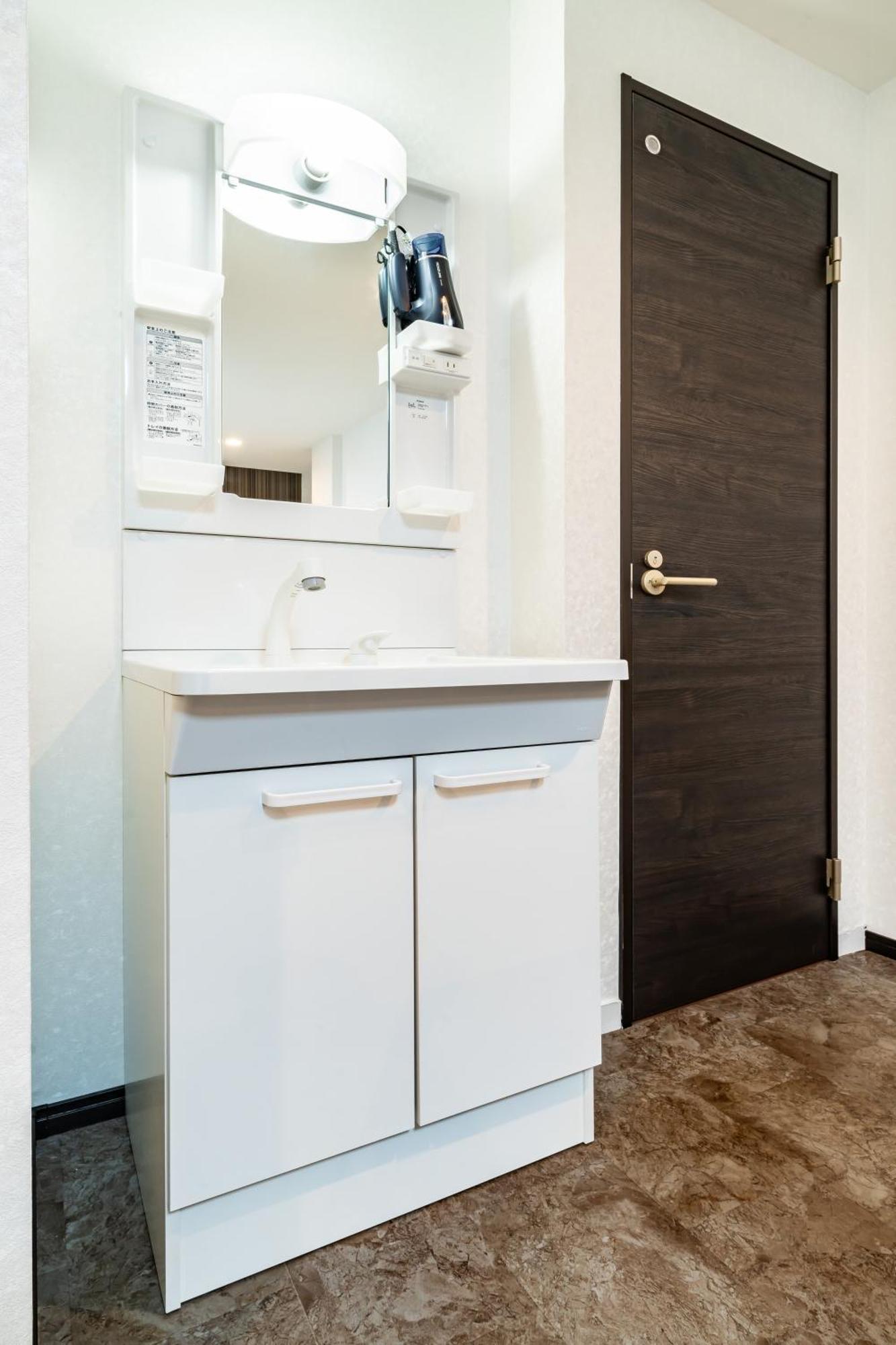 84-2, Shiomi 102, Entire For Rent Tokyo