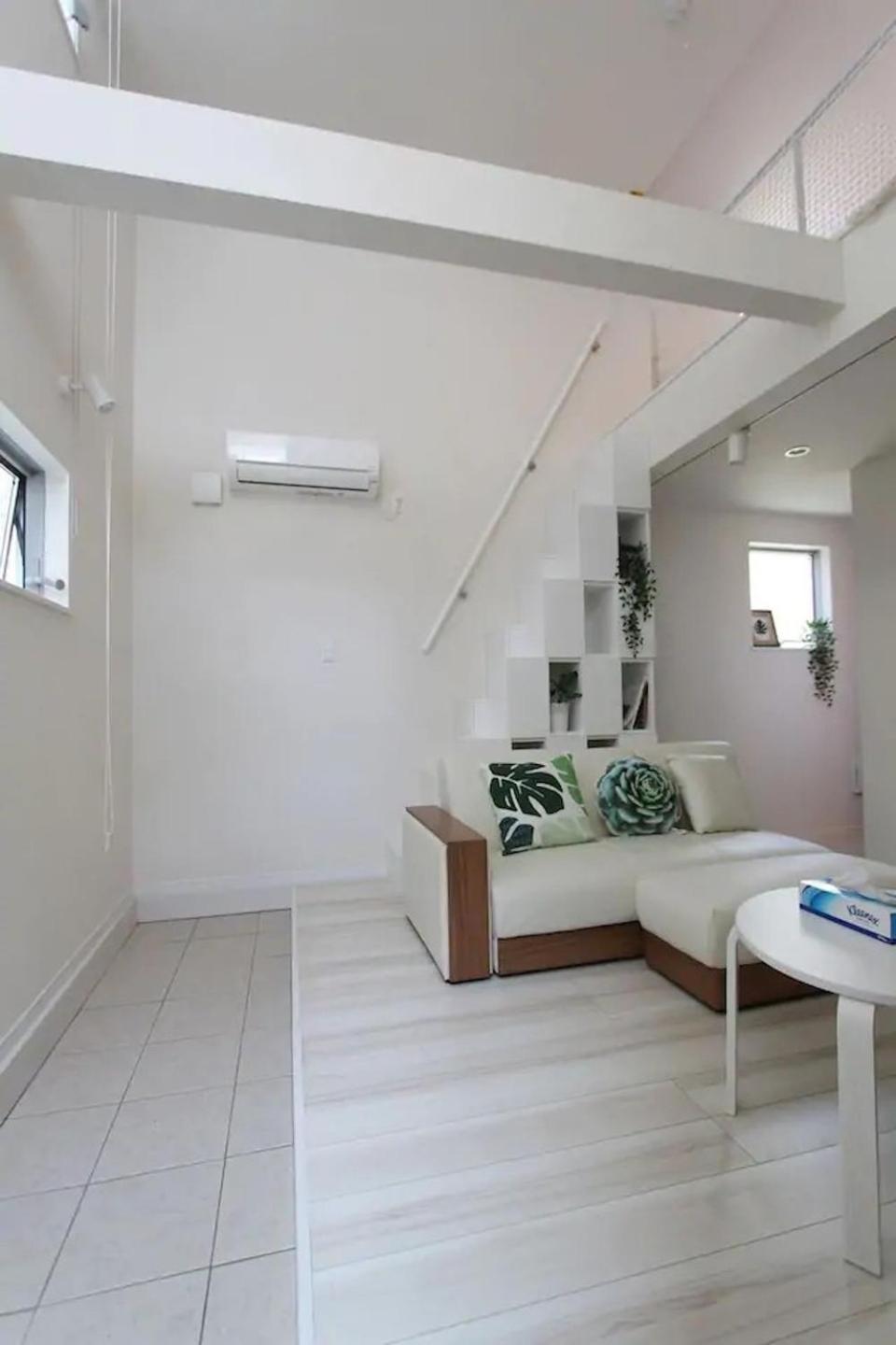 Apartment Building A101 / Vacation 1274