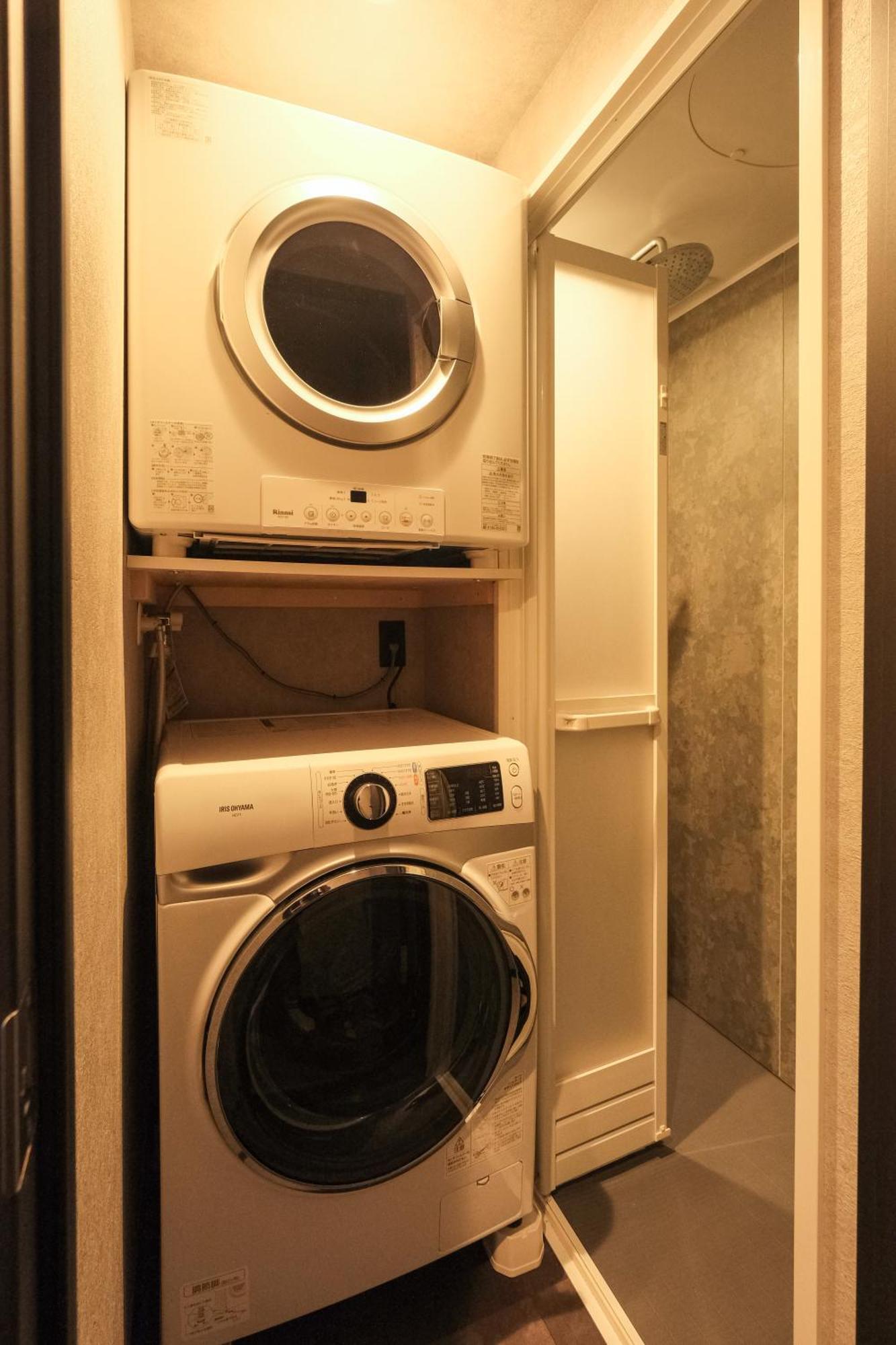 Apartment ルーチェ西新宿 *
