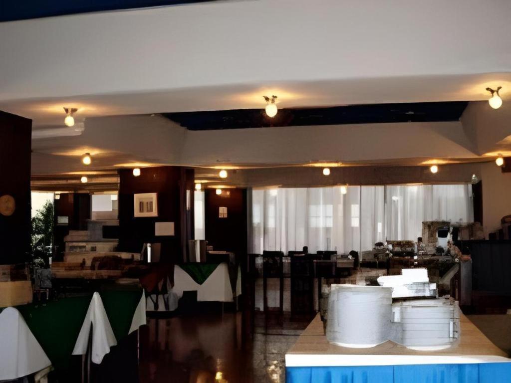 Hotel Business *