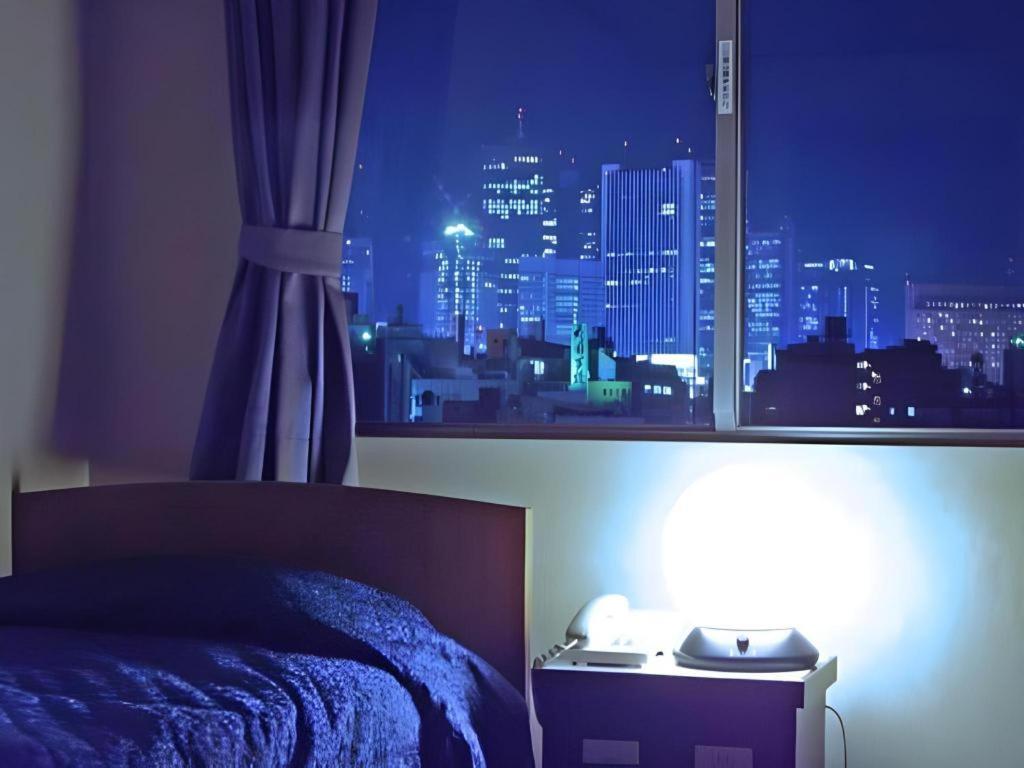 Business Hotel *