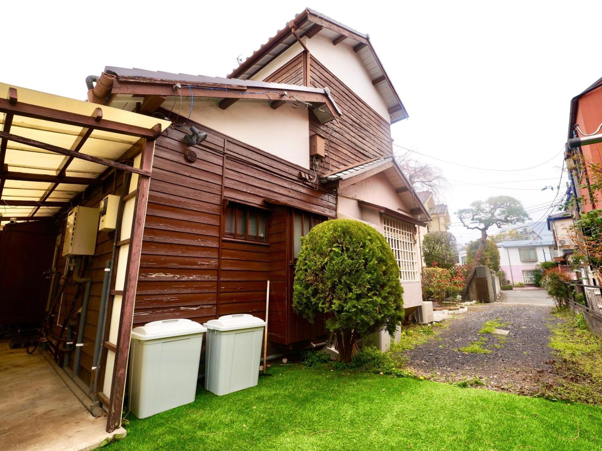 Family Or Business Travel 20 Percent Off丨200 Sqm 丨 14 Min To Shinjuku 丨century-old Japanese Garden 丨3 Parking Spaces丨4 Bedrooms Villa