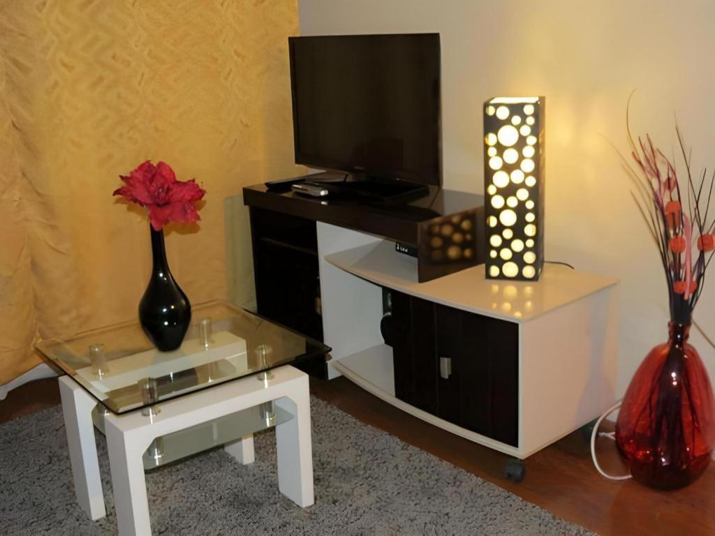 Business Hotel *