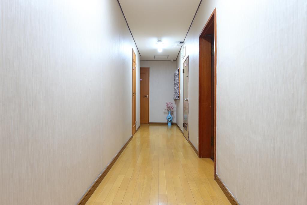 Hotel Haru 2*
