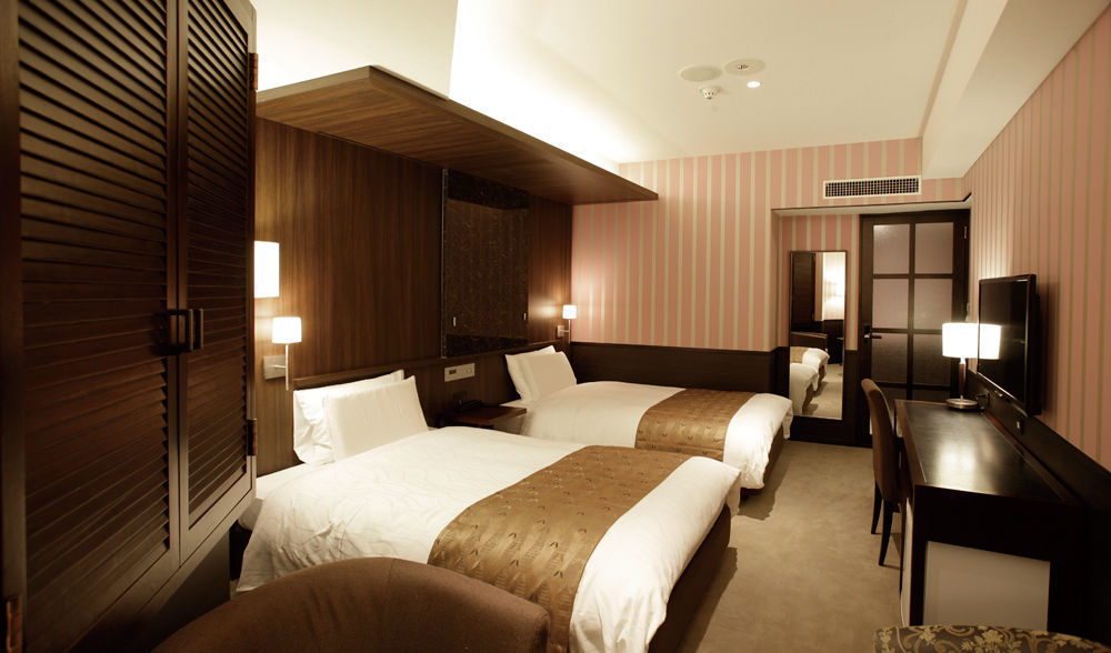 Hibiya 3* Tokyo