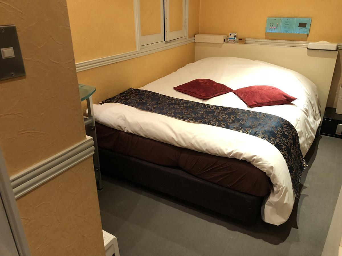 U Hotel 3*