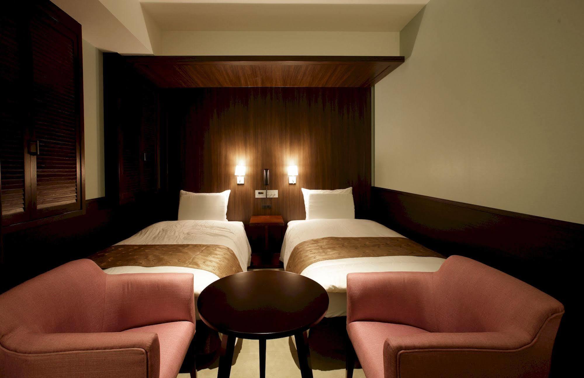 Hibiya 3* Tokyo