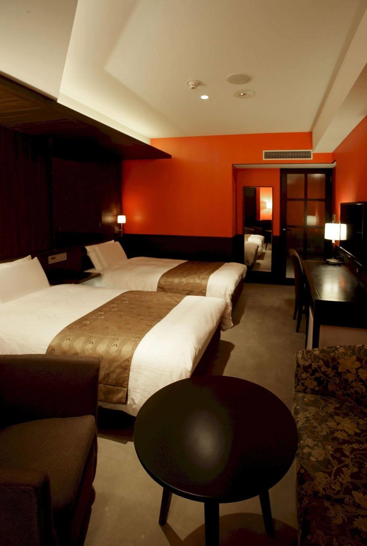 Hotel Hibiya 3*