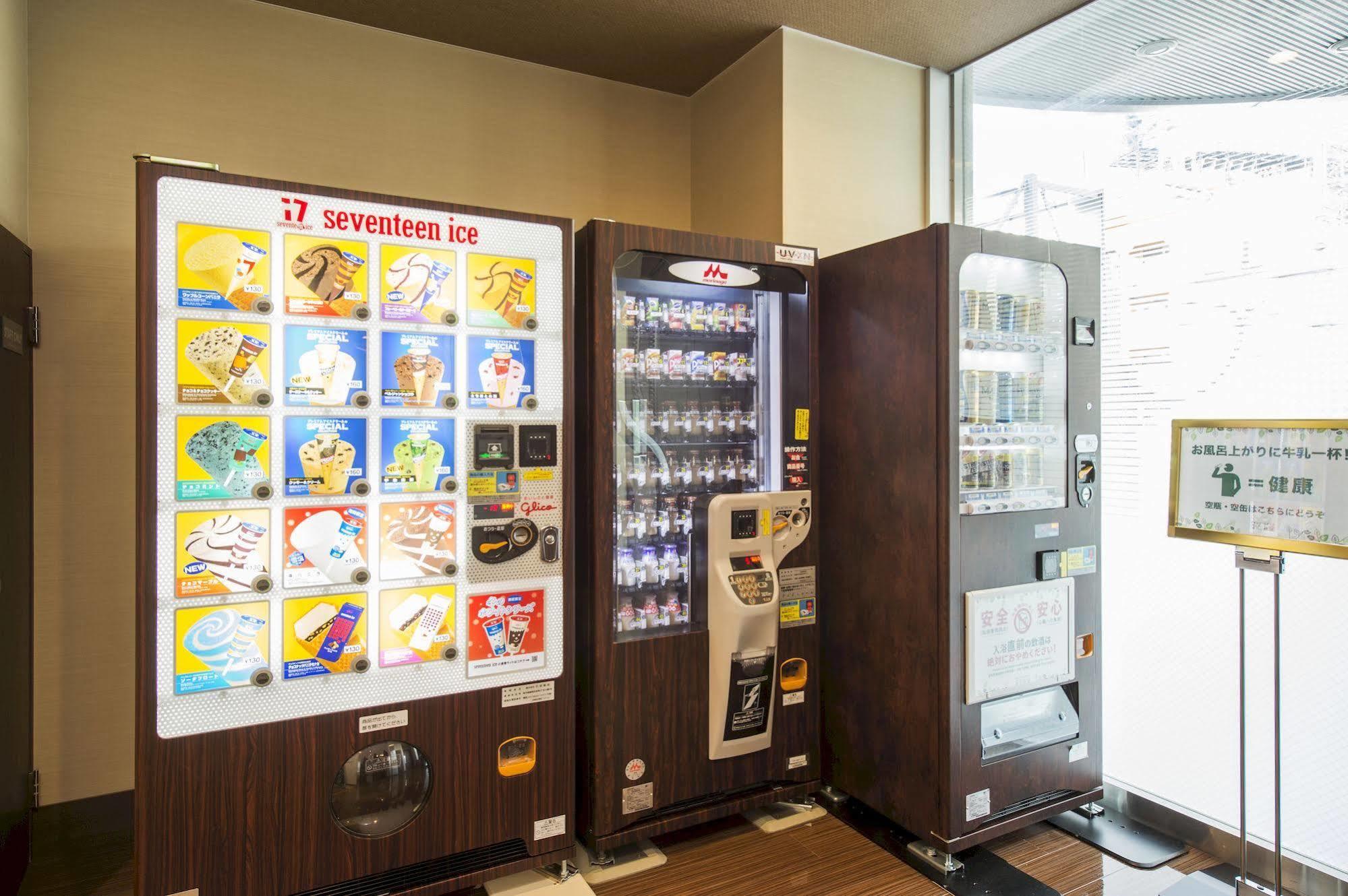 Capsule hotel Anshin Oyado Shinjuku Ekimaeten *