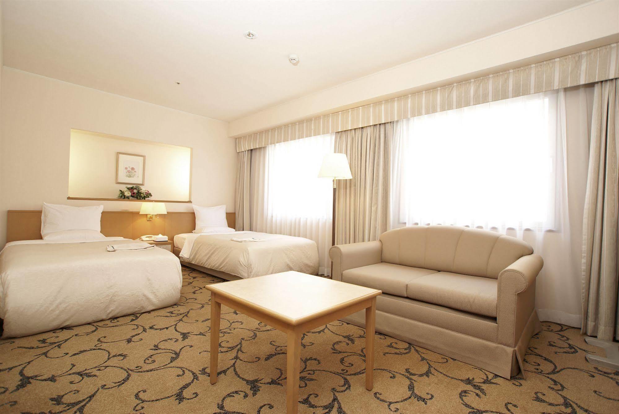 Rose Garden Shinjuku 3*