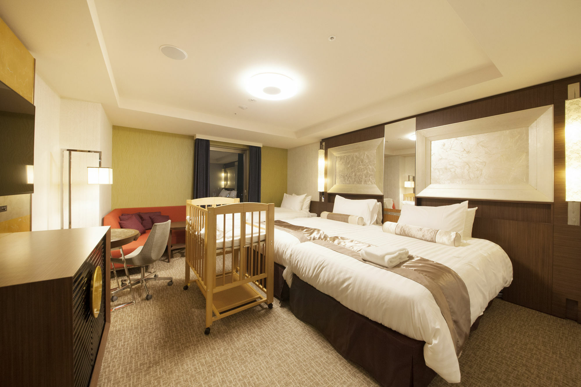 Richmond Premier Schole Hotel