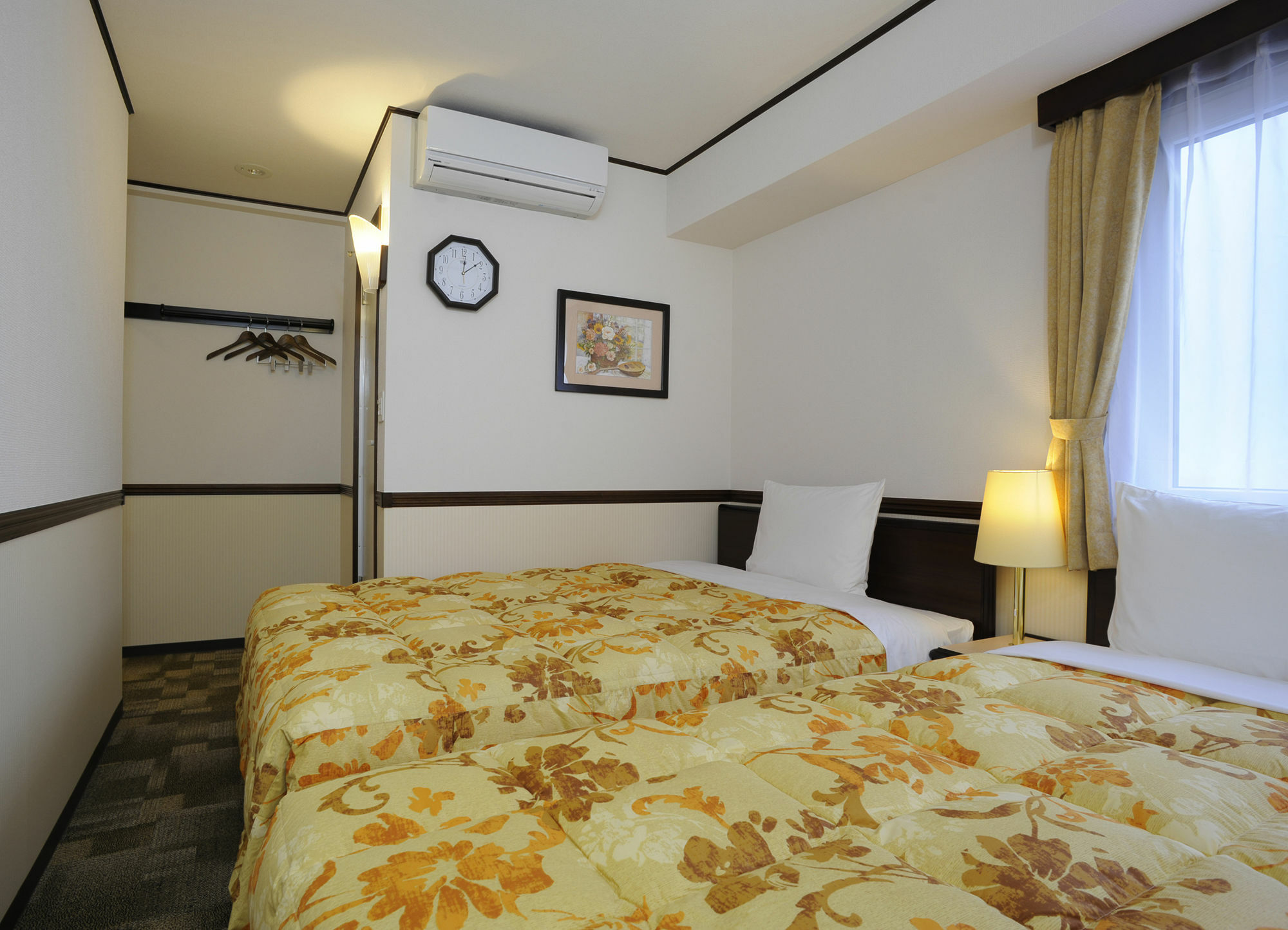 Hotel Toyoko Korakuen Bunkyokuyakusho Mae 3*