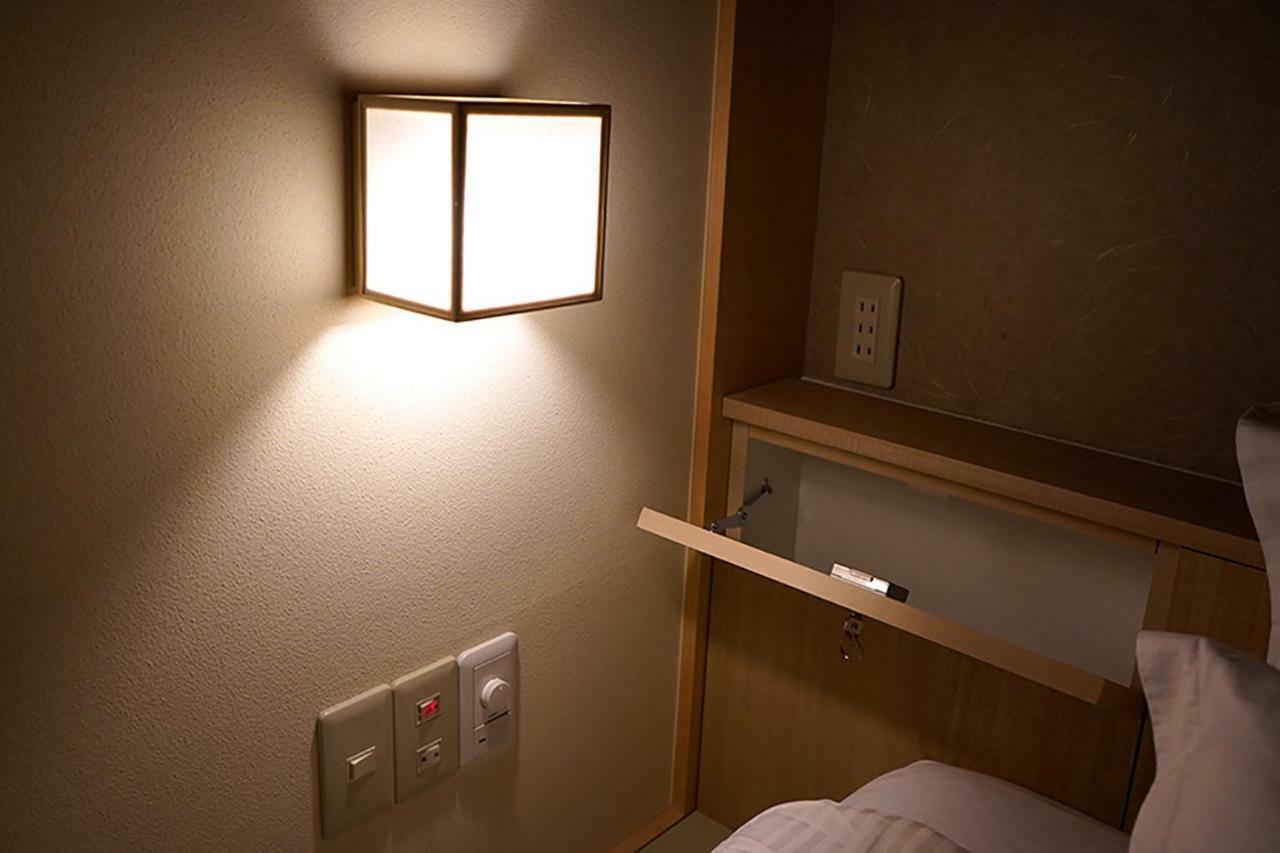 Zen Capsule hotel Tokyo
