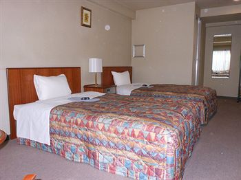 New Tohoku Hotel