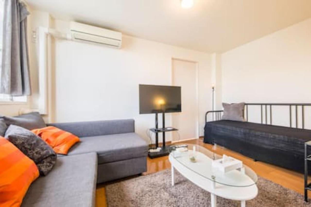Apartment Sengoku Eki-mae Bldg 401