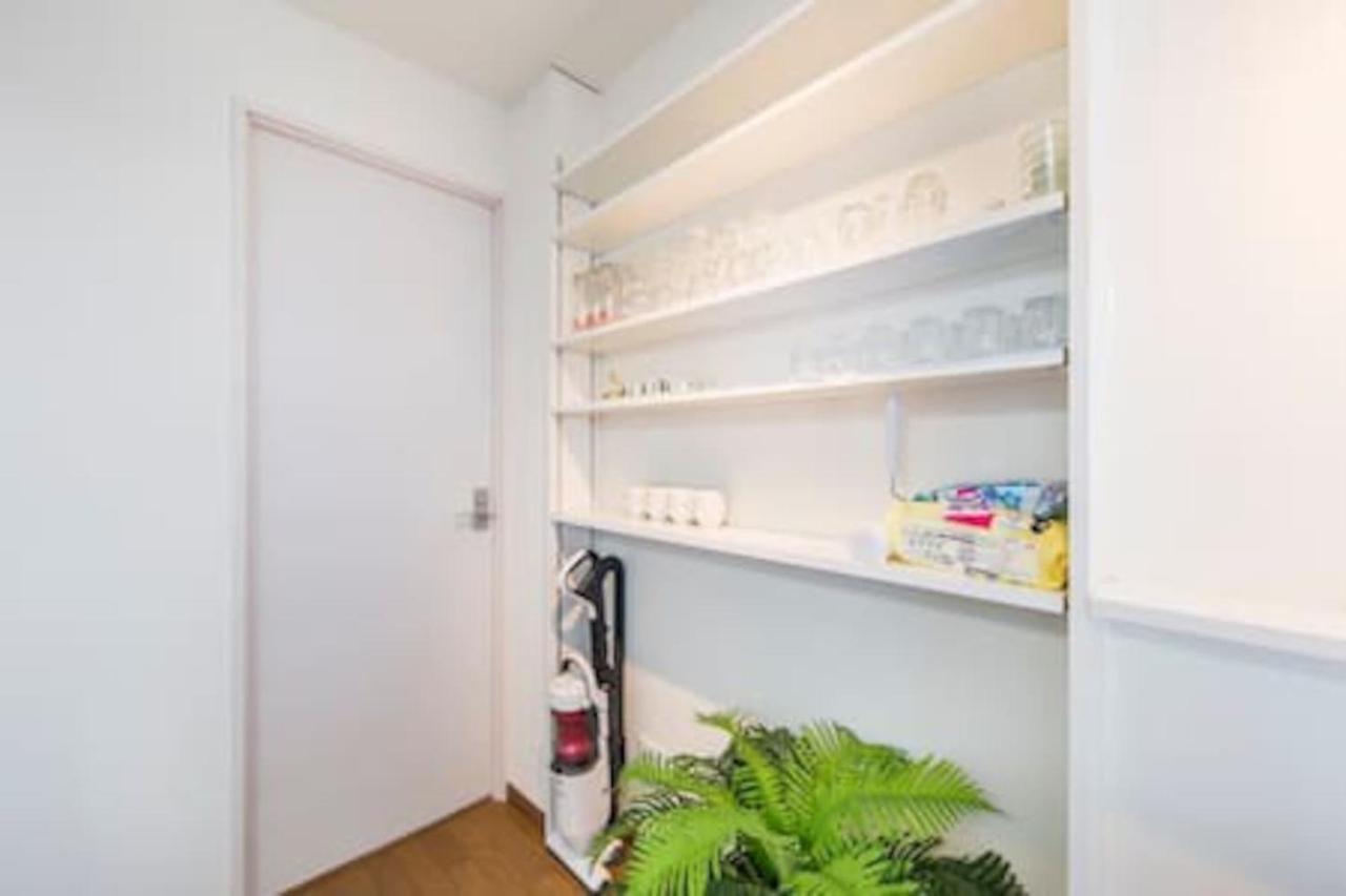 Apartment Sengoku Eki-mae Bldg 401