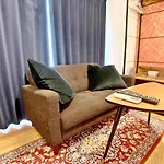 Comptoir Room 402