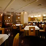 Royal Park Hotel