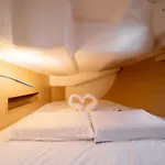 Sea Breeze B&B With Luxury Yacht On Tokyo Bay