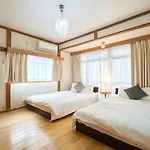 Shinjuku Luxury House/107㎡/16P