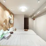 G81新宿最中心 两室一厅 新宿三丁目车站4分 2 Rooms Shinjuku Center 4 Mins To St Max 6P 直达新宿 涉谷 表参道 池袋 上野 代代木 银座 原宿