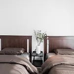 Kasai Light Luxury Hotel 301