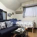 Oak Apartment